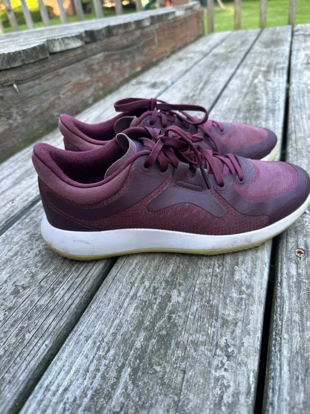 Lululemon Womens 8.5 Strongfeel Training Shoe Burgundy Sneakers Tennis Shoes